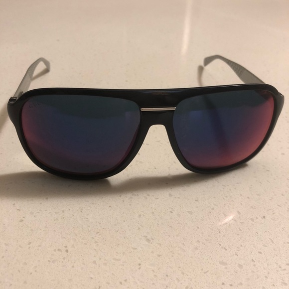 Gucci Polarized Sunglasses - Picture 2 of 8